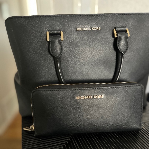 Michael Kors Bags Authentic Michael Kors Purse From Dillards Poshmark